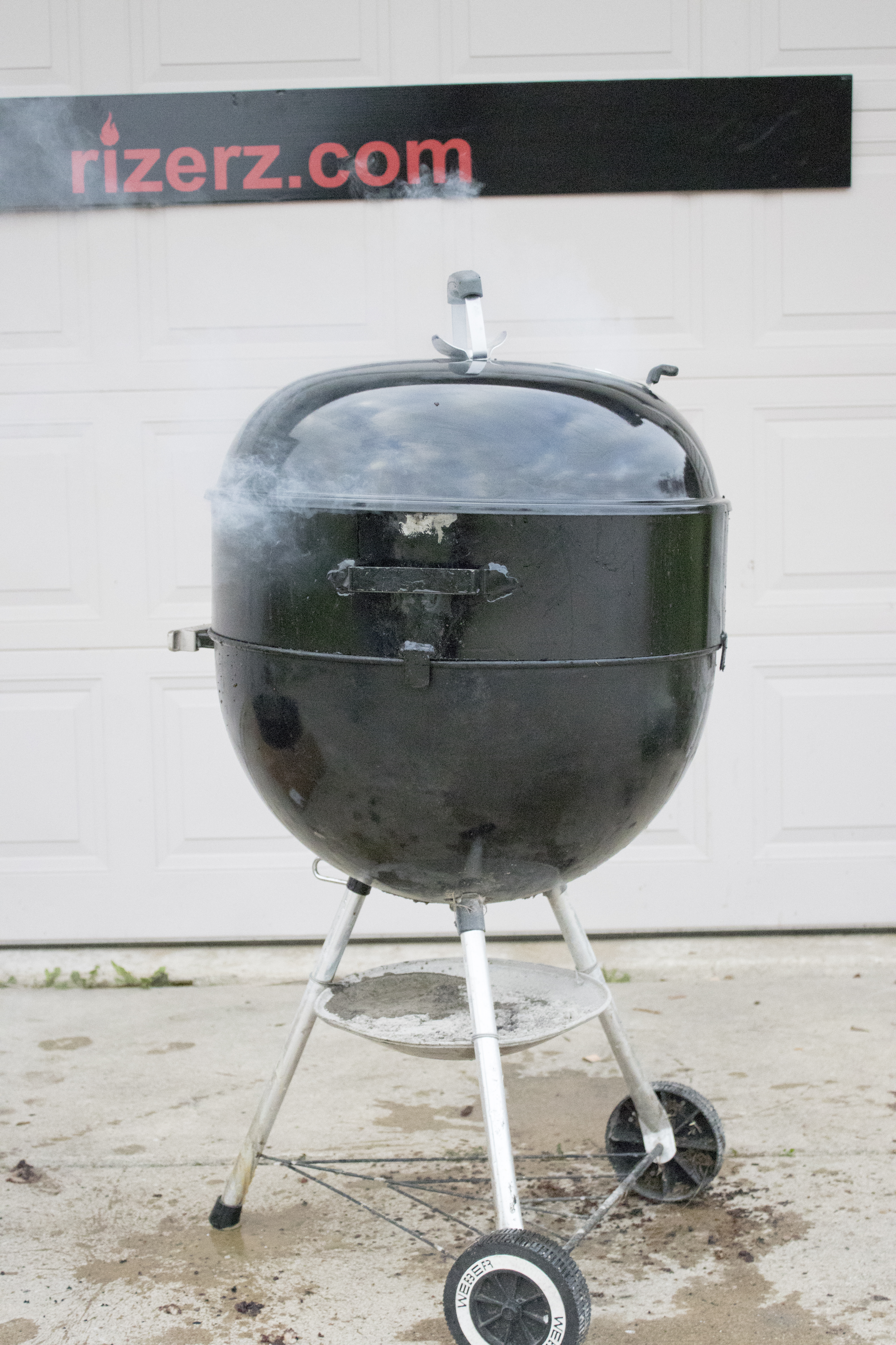 Rizerz fit perfectly on a standard Weber grill